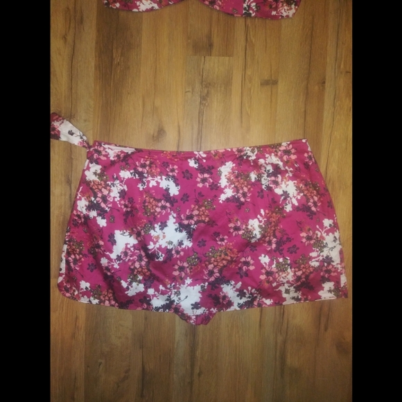 Beach Bash by Art and Tatyana Two Piece Set - Picture 11 of 16